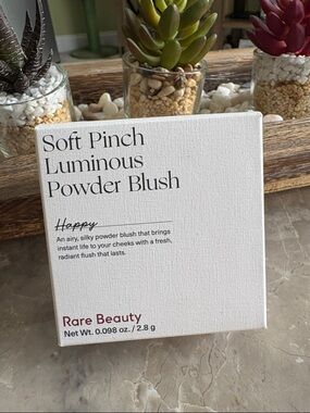 Rare Beauty Soft Pinch Luminous Powder Blush - Happy (pink)